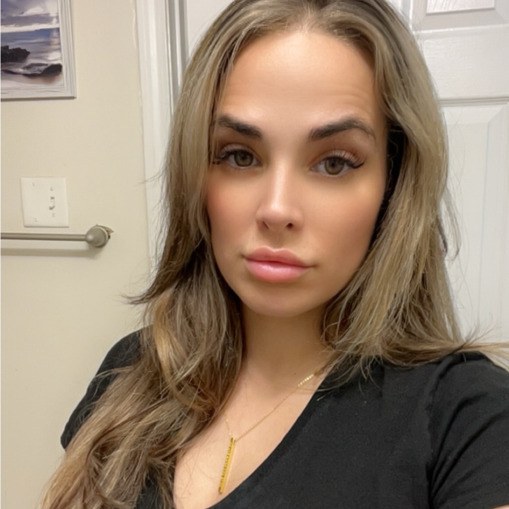 Meet your Posher, Breanna